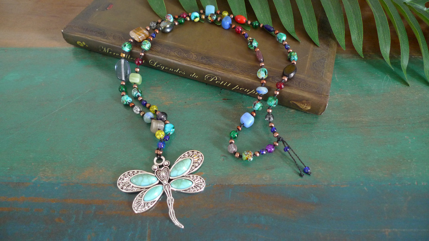 Collier Perles et Breloque Libellule