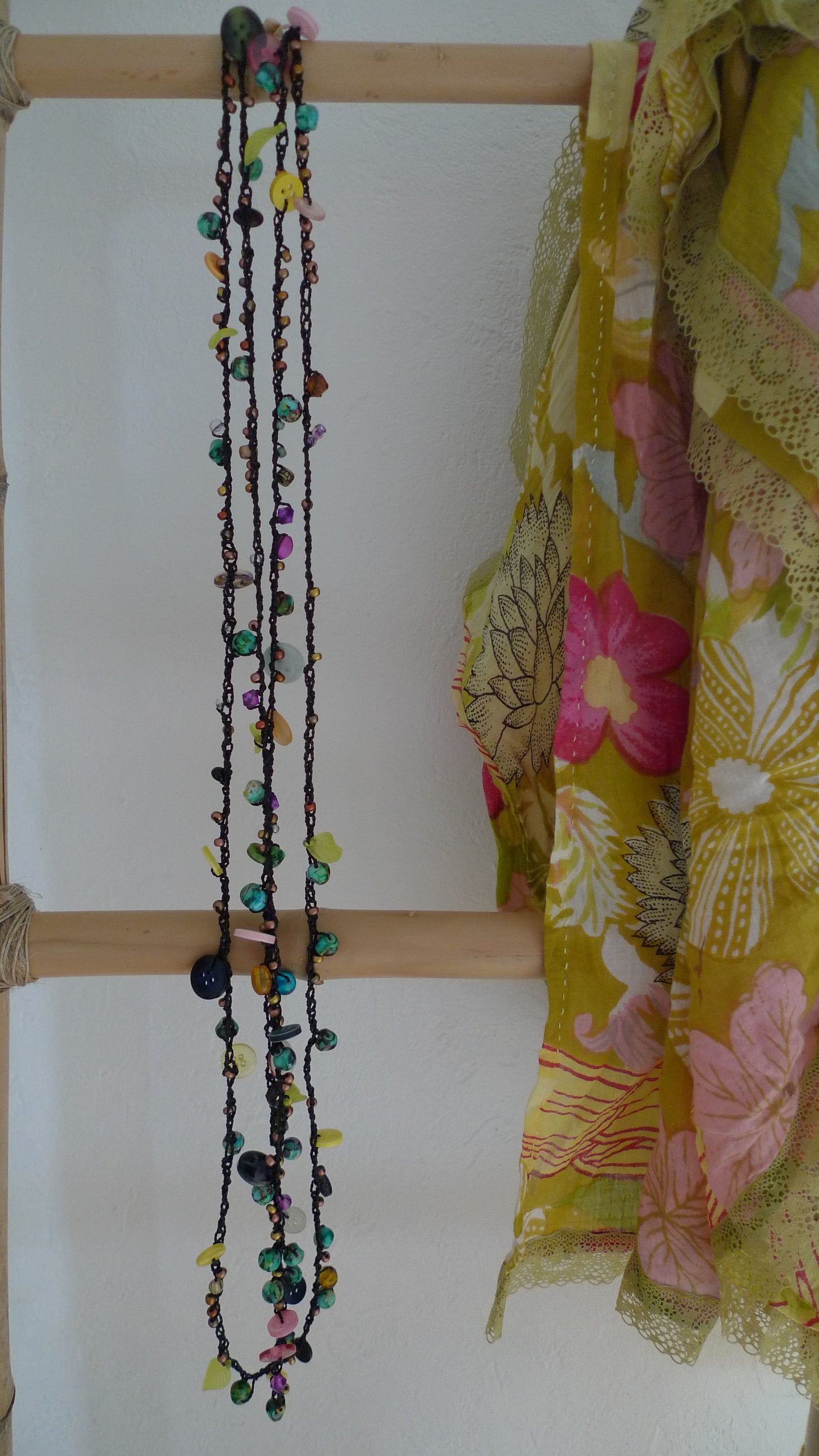 Collier crochet Perles et Boutons Noir
